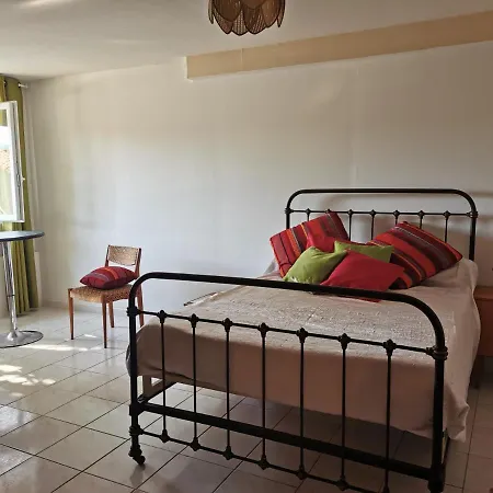 Dans Maison Individuelle Le Caylus Bas Lägenhet